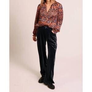 NEW TRAFFIC PEOPLE acacia street button-up top in rust orange and blue print